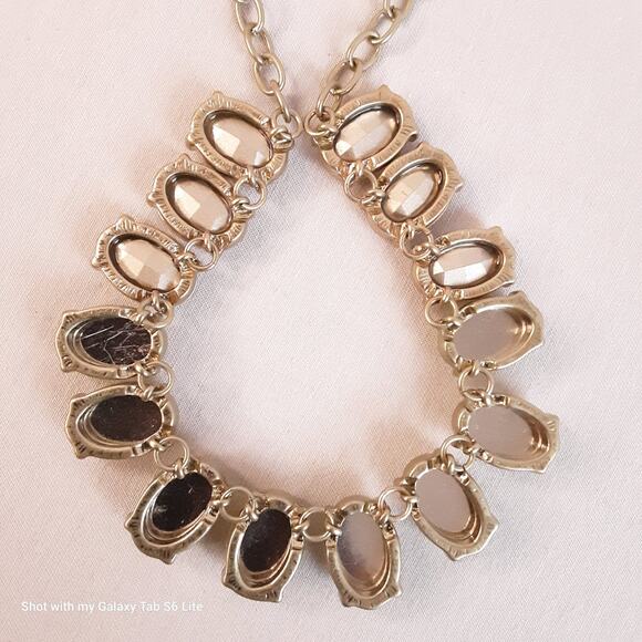 Choker Bib Necklace With Faceted Oval Moonstones On Cable Chain Links - Picture 6 of 10